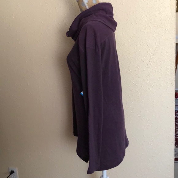 Columbia Top - Picture 2 of 9